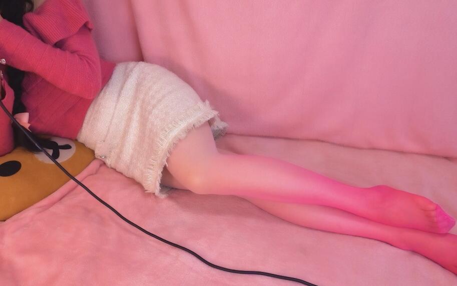 小羊喵 樱花开了，哥哥赏花吗？还是赏小羊吧~❤.