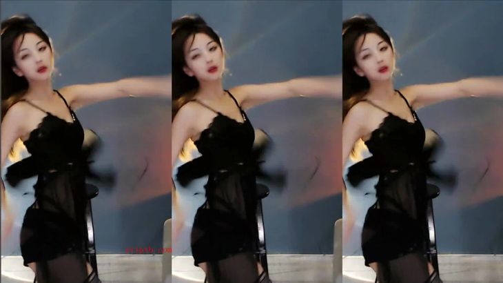 【虎牙牛马初夏】粉丝定制福利热舞合集 2