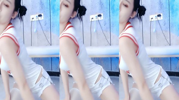 【虎牙李飘飘】土豪定制舞蹈 3