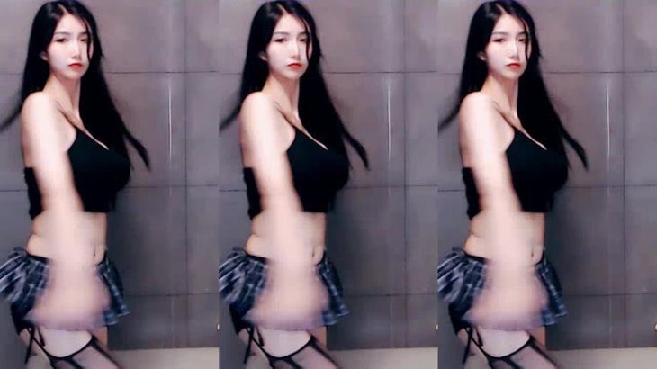 【虎牙佳佳】极品舞姬 钞票枪福利表情烧舞合集！9