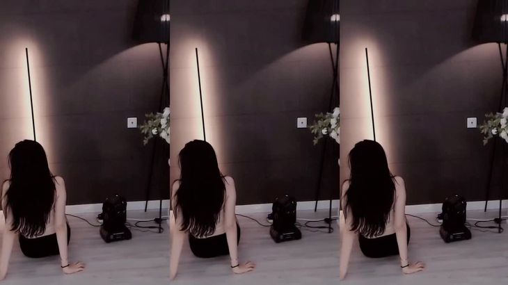 【斗鱼张琪格】火箭群定制热舞福利 貌美肤白 舞技精湛! 4