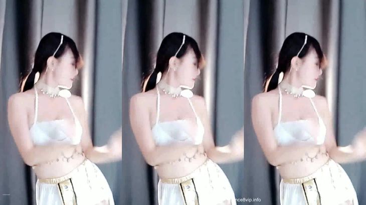 【斗鱼夏雪晴】火箭飞机群热舞福利 9