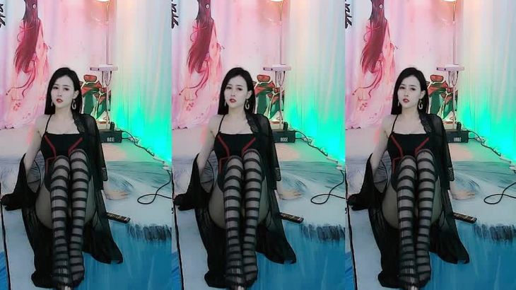 【虎牙简安】高颜值高冷御姐 宝图定制福利热舞合集 5