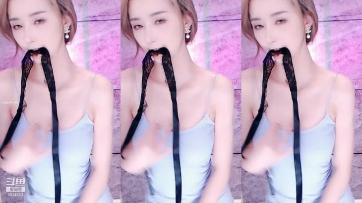 【斗鱼小熙米】极品腰精 热舞精选集 亮点特别多 烧的要命~ 1