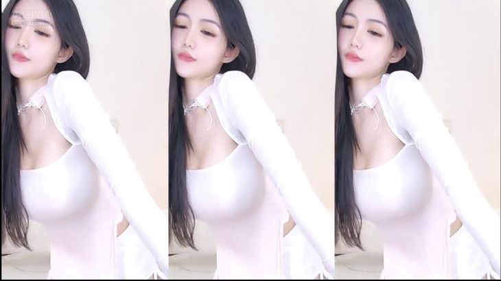 【虎牙梦幻猫咪】白衣妹子她来了