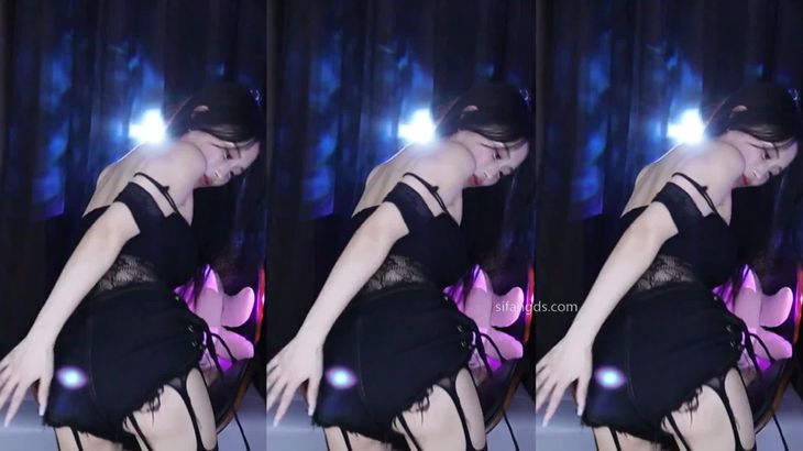 【虎牙果酱包】土豪千元定制抖动舞蹈 12