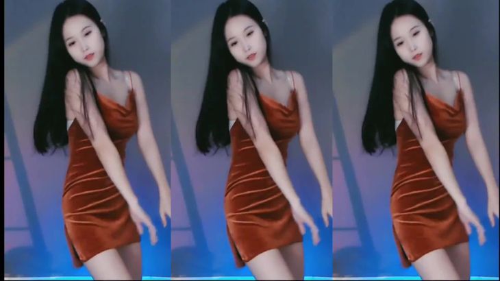 【斗鱼朴雨彬】现役斗鱼最烧女主播 表情舞影子舞大师 直播精彩合集！1