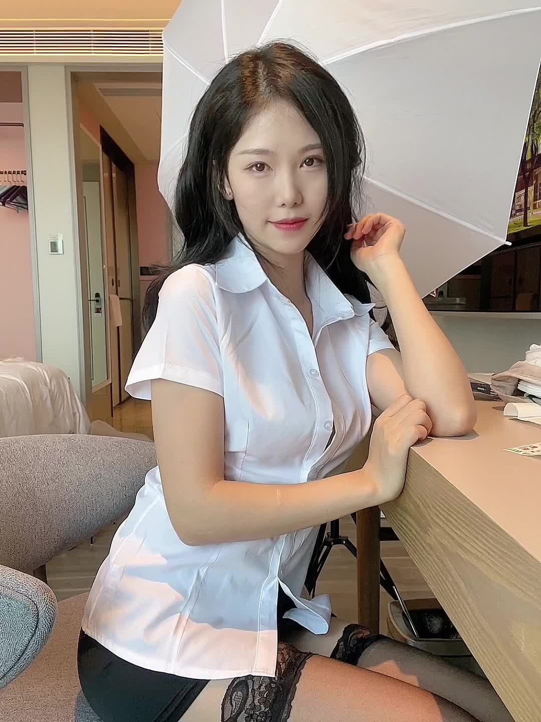 【抖娘利世】高颜值现役顶级网红 粉丝专属福利合集 8