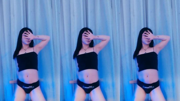 【虎牙乐心喵】清纯萌妹子 粉丝定制福利热舞集 2