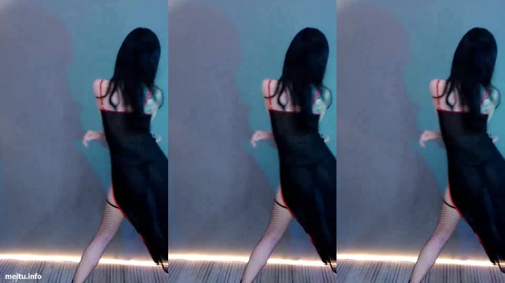 【虎牙灵芸不爱笑】极品要命舞姬 千元定制福利烧舞合集 32