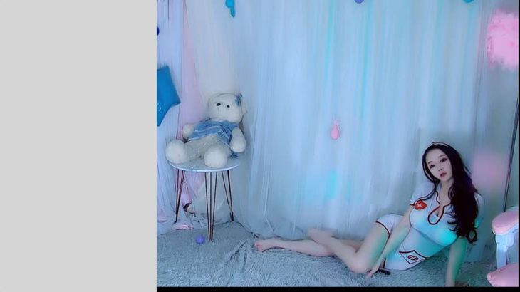 【舞嫣小妖精】高颜值极品身材 名如其人 绝活一字马 千元定制内涵热舞合集 2