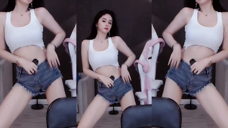 【斗鱼张琪格】火箭群定制热舞福利 貌美肤白 舞技精湛! 27