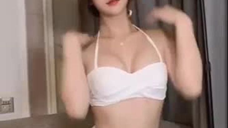 【花椒萌妮】土豪高价定制比基尼热舞 5