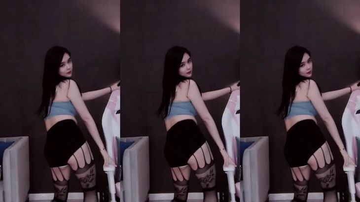 【斗鱼张琪格】火箭群定制热舞福利 貌美肤白 舞技精湛! 25