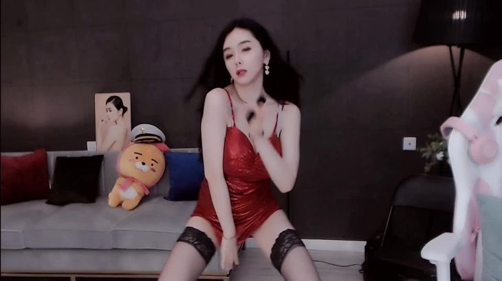 【斗鱼张琪格】火箭群定制热舞福利 貌美肤白 舞技精湛! 26