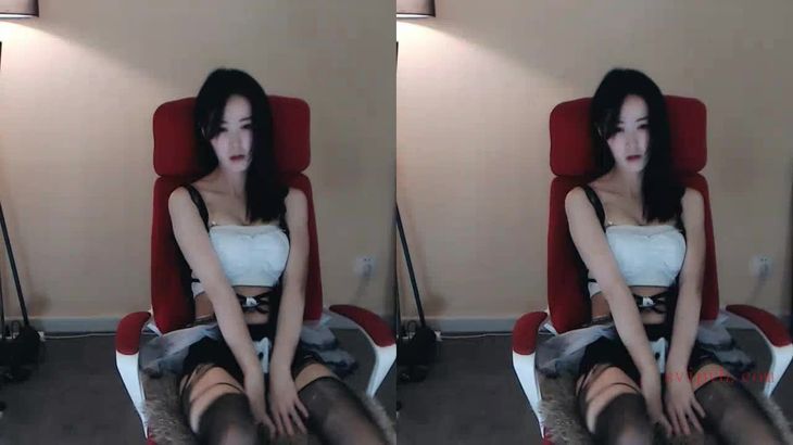 【斗鱼酱紫ava】性感舞姬 私下自录烧舞 房管群福利全集 28