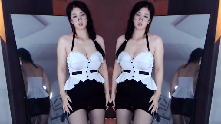 【虎牙予恩】粉丝付费群定制舞蹈集 5