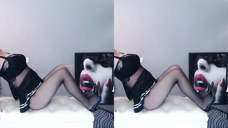 【虎牙蓝妹儿】高颜值极品嫩妹 千元定制热舞3V/1