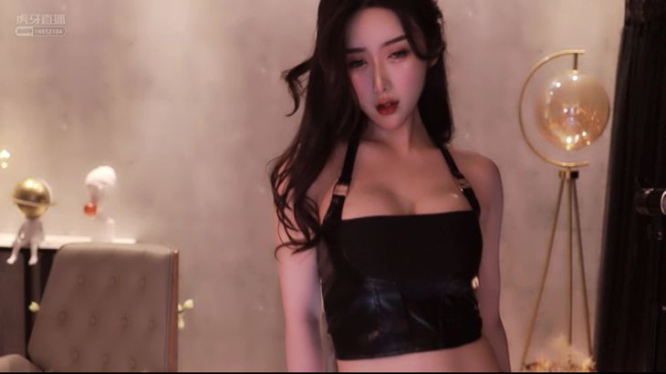 【虎牙猫崽崽三分糖】小号密码房舞蹈合集 1