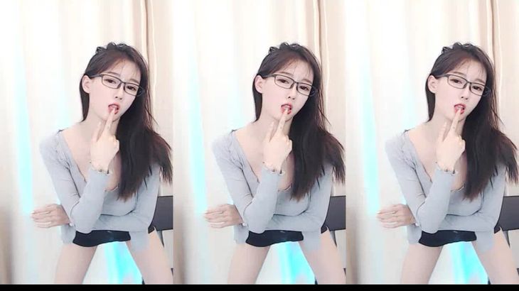 【虎牙贝贝鸭】极品身材主播 清纯颜值 狂野小纹身 定制舞蹈合集 14