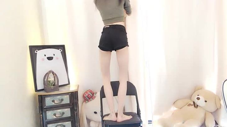 【虎牙贝贝鸭】极品身材主播 清纯颜值 狂野小纹身 定制舞蹈合集 1