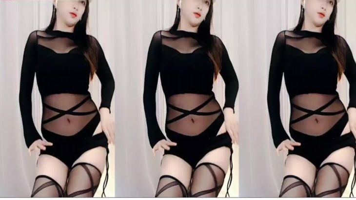 【虎牙蛋宝宝】极品尤物舞姬 各种定制福利热舞合集 10