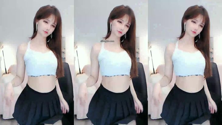 【虎牙奇领蒙蒙】千元定制热舞合集 9