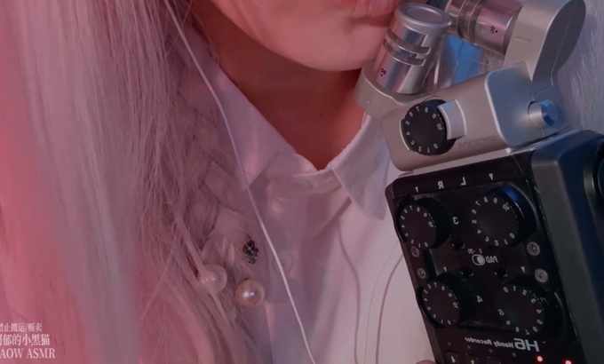 阿郁的小黑猫 1180，口腔音弹舌老zoom的滋滋啦啦  低语 Whispers 【MIAOW ASMR阿郁的小黑猫】#asmr助眠视频 #声控哄睡 #哄睡 #助眠 #听觉asmr