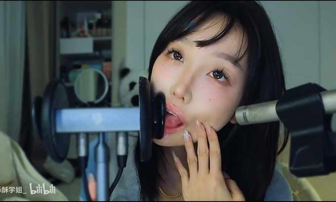 酥酥学姐 ASMR 近距离舔耳
