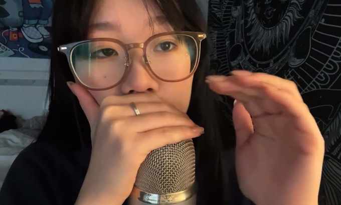 kk快睡觉 ASMR 亲吻和嘴巴声音