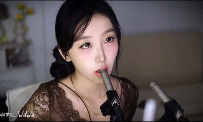 酥酥学姐 ASMR 加更 摇晃水瓶 水声 口腔音