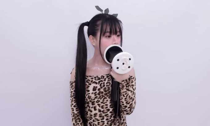 晓美 🥰晓美 Xiao Mei ASMR 舔耳口腔音喘息 舔耳朵 舔和吃 舔耳朵