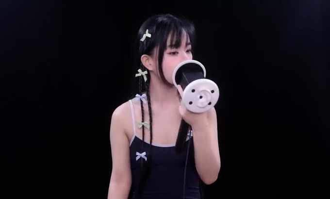 晓美  🥰晓美 Xiao Mei ASMR 舔耳口腔音喘息 舔耳朵 舔和吃 舔耳朵