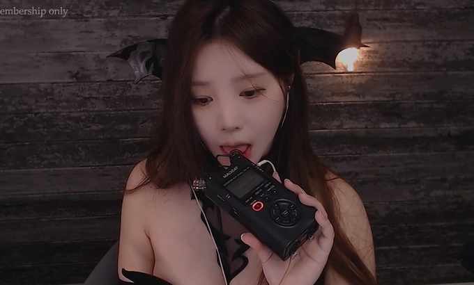 yoon ying 魅魔亲吻哄睡ASMR舔耳助眠