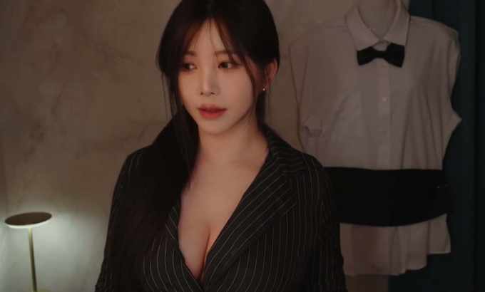 Yoon ying会限 新郎的礼服试穿