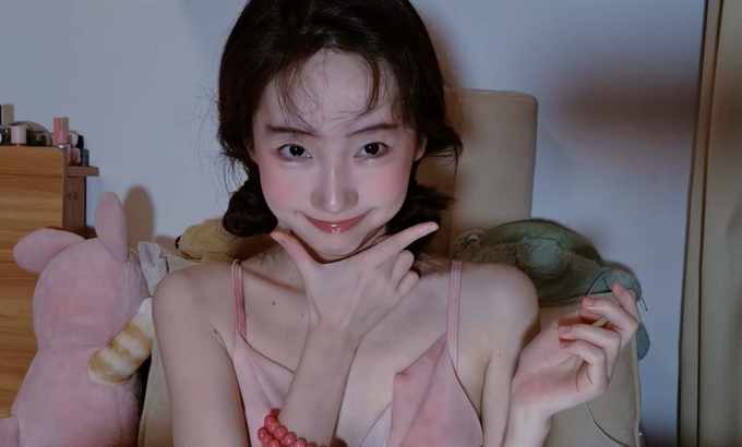 YiDan的窝窝 ASMR 滋溜滋溜(¯﹃¯)画