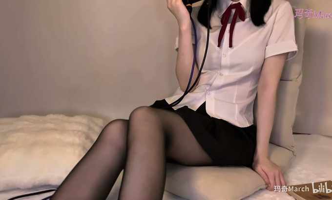 玛奇March ASMR 和女同学在教室晚自习_？为你献上体贴的照顾